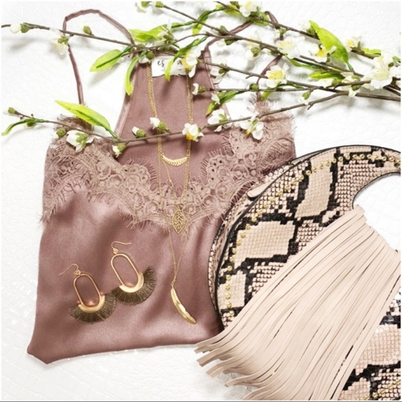 Infinity Raine Tops - LAST ONE! Scalloped Edge Lace Trim Cami Top